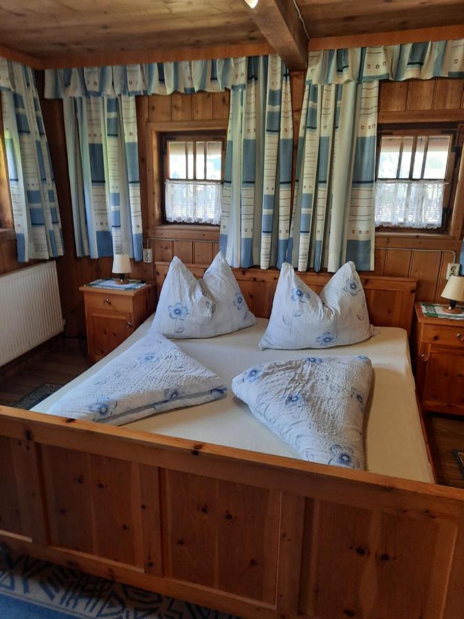 Villa Ferienhaeuschen Rahm à Hainzenberg Extérieur photo